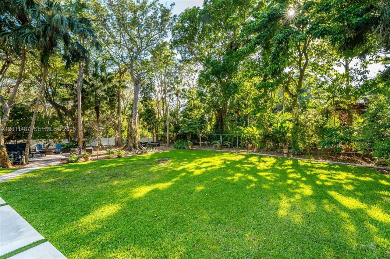 4901 Hammock Park Dr, Coral Gables, FL 33156 Photo