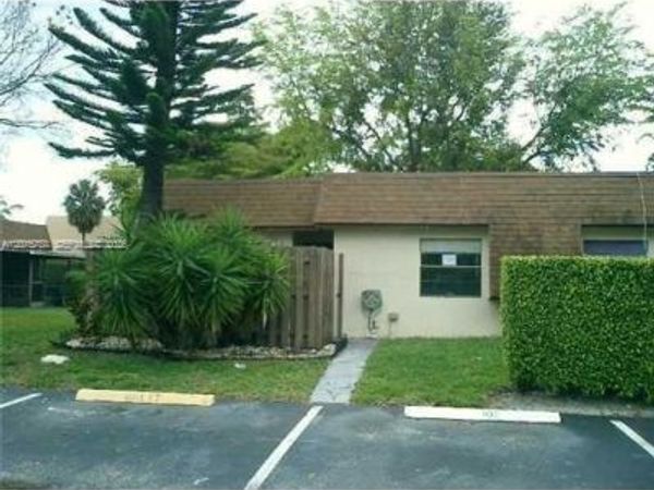 5702 Swordfish Cir , Tamarac, FL 33319
