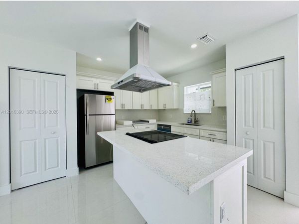 8005 NW 14th ct , Unit 8005, Miami, FL 33147