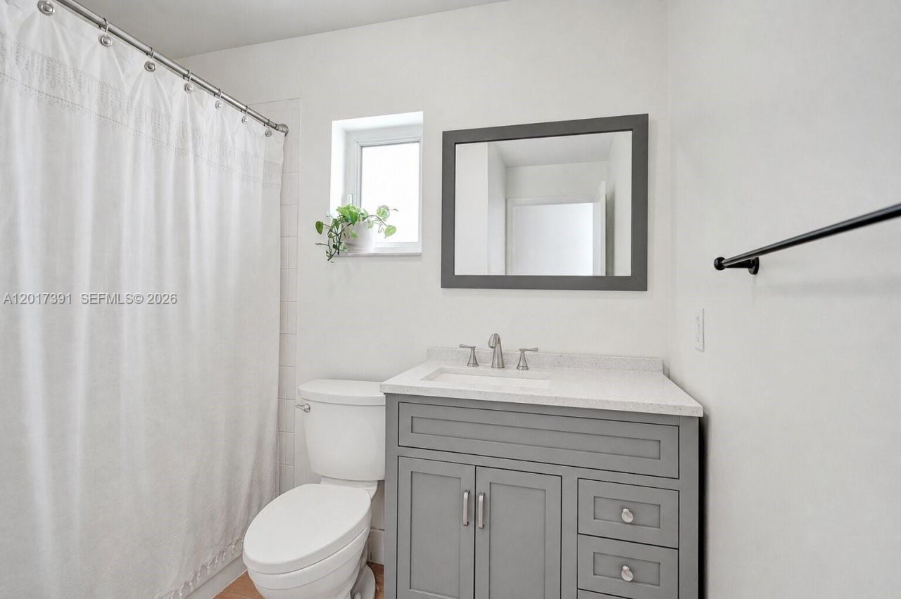 1212 NW 125th Ter, Sunrise, FL 33323 Photo