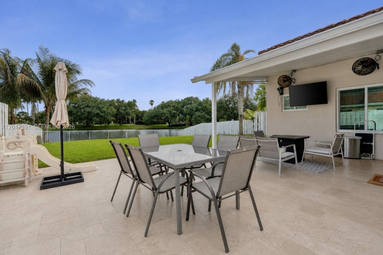 1212 NW 125th Ter, Sunrise, FL 33323 Photo