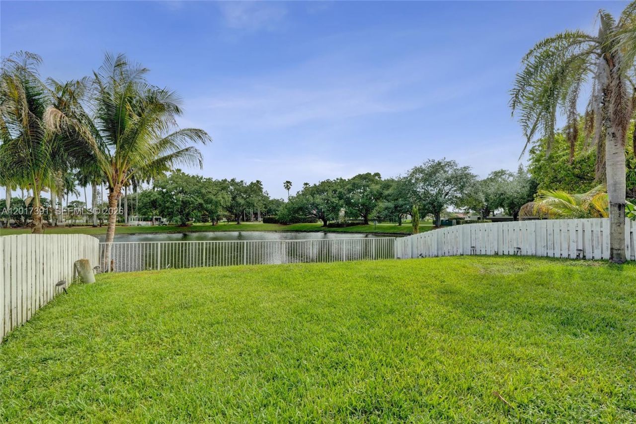 1212 NW 125th Ter, Sunrise, FL 33323 Photo
