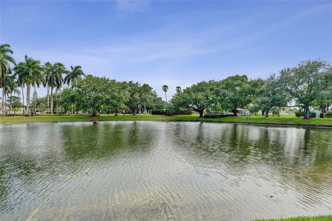 1212 NW 125th Ter, Sunrise, FL 33323 Photo