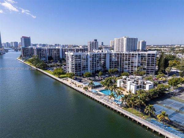 800 Parkview Dr , Unit 906, Hallandale Beach, FL 33009