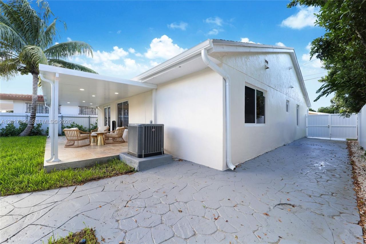 4712 SW 2nd Ter , Miami, FL 33134 Photo