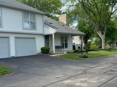 2094 Foxknoll Drive, Washington TWP, OH 45458