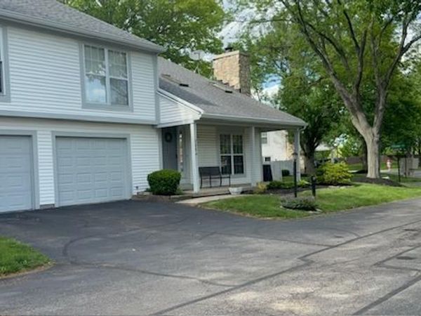 2094 Foxknoll Drive, Washington TWP, OH 45458