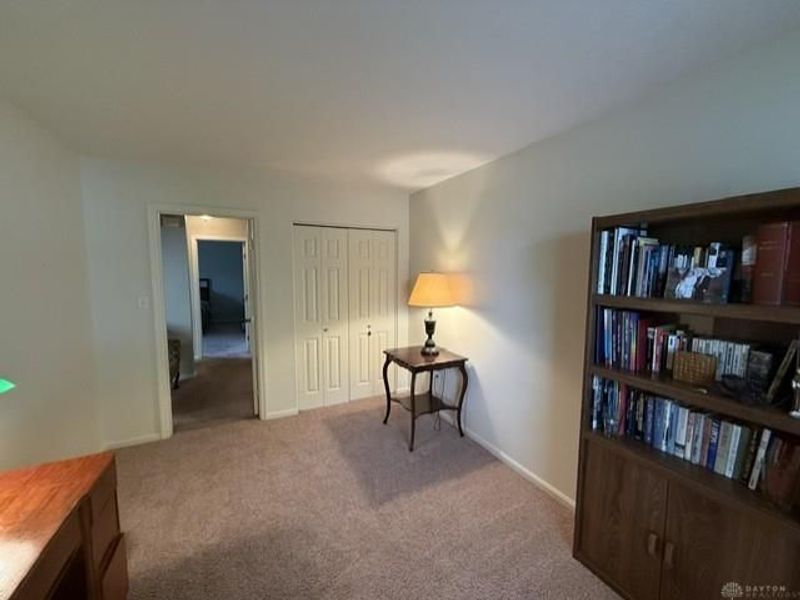 2094 Foxknoll Drive, Washington Township, OH 45458 Photo 17