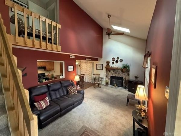 2094 Foxknoll Drive, Washington TWP, OH 45458