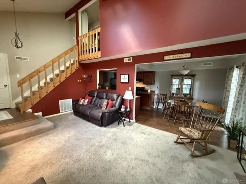 2094 Foxknoll Drive, Washington Township, OH 45458 Photo 3