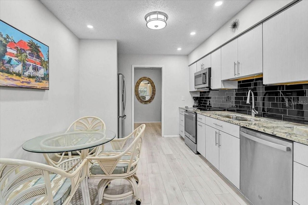 4169 66th Street Circle W, Unit H, Bradenton, FL 34209 Photo