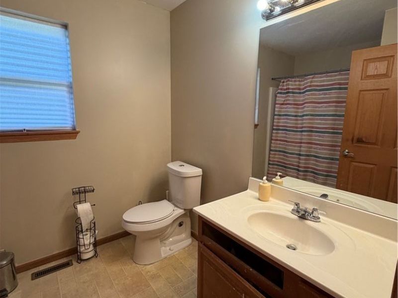 1504 White Avenue, Akron, OH 44307 Photo 8