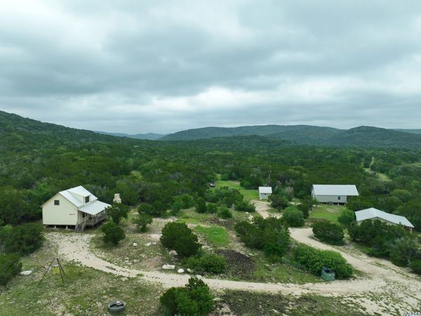 693 Brushy Creek Ranch Rd, Sabinal, TX 78881