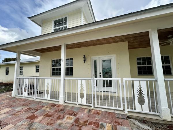 9322 SE Athena Street, Hobe Sound, FL 33455