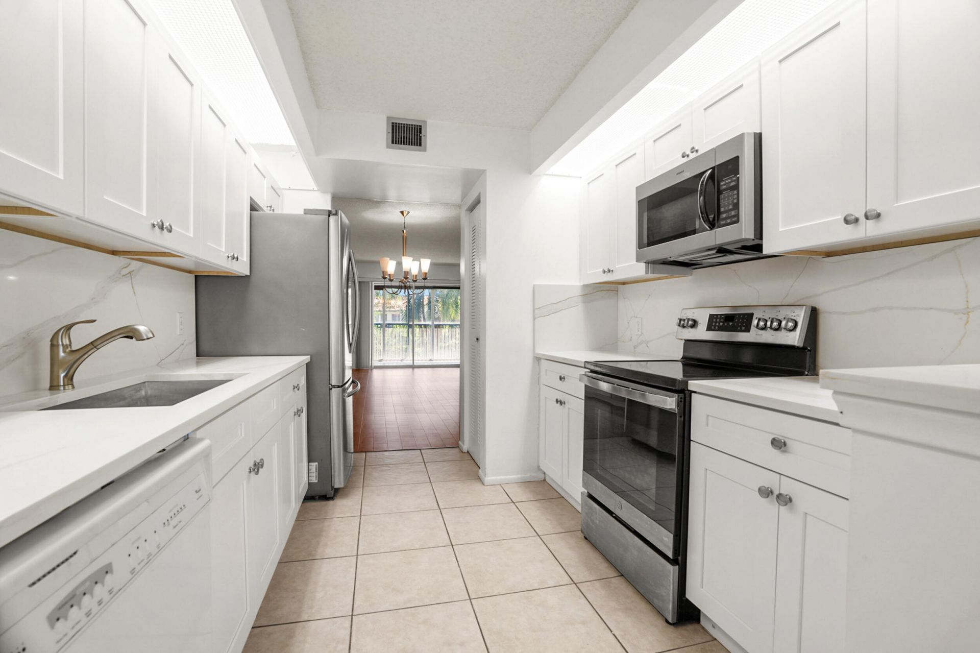 1200 SW 130th Avenue, Unit 402g, Pembroke Pines, FL 33027 Photo