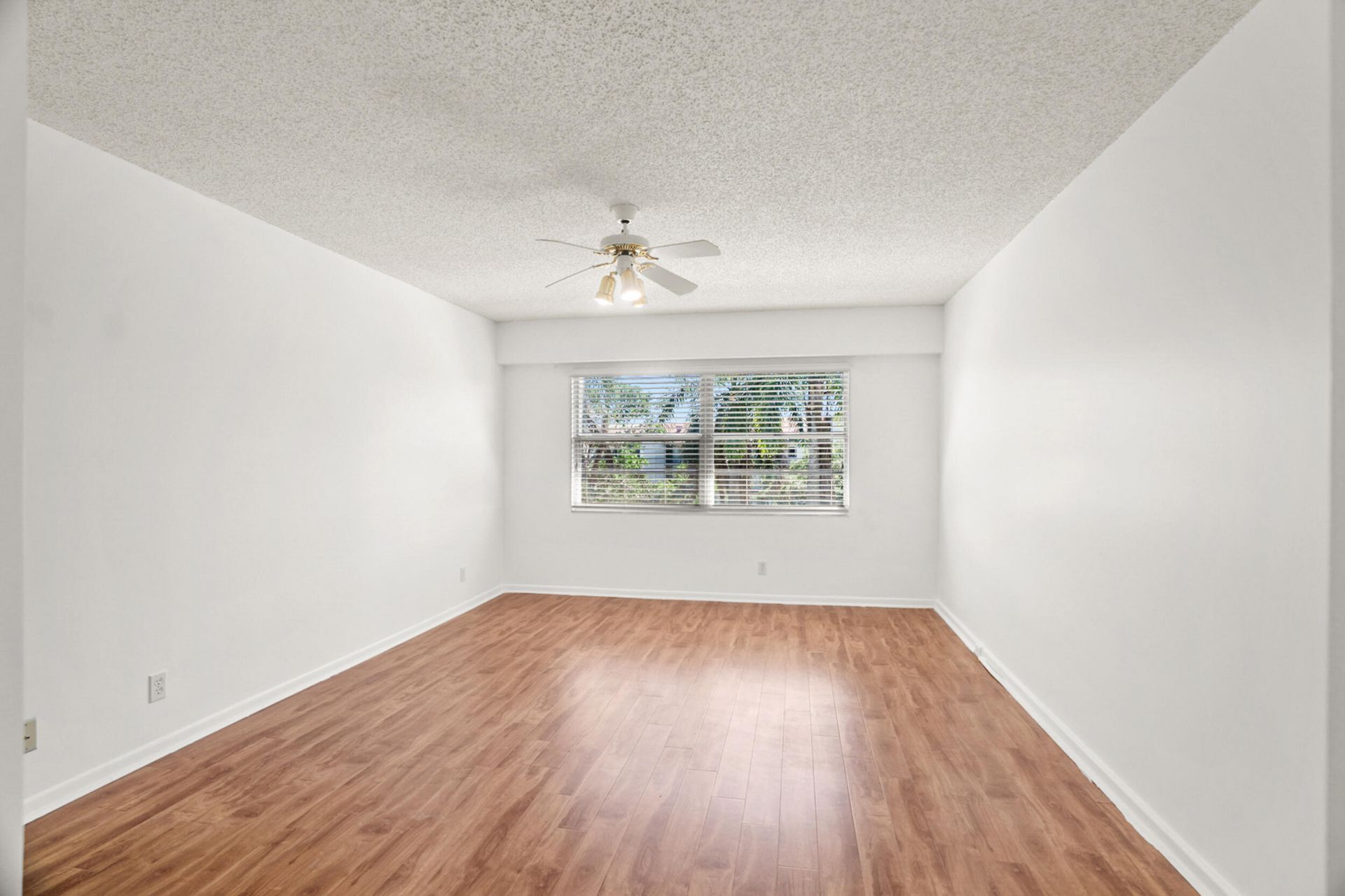 1200 SW 130th Avenue, Unit 402g, Pembroke Pines, FL 33027 Photo