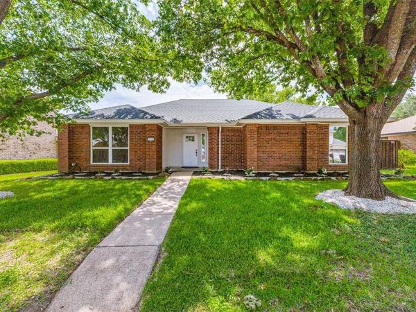 713 Bridgewater Lane, Mesquite, TX 75181