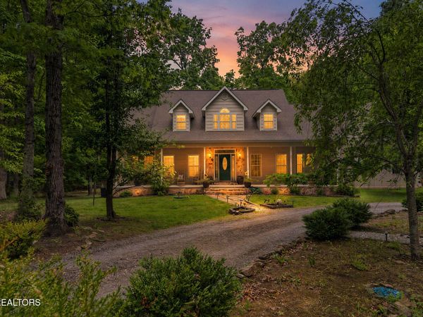 500 Cliff Park Rd, Monterey, TN 38574