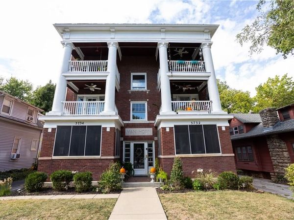 3734 Wyoming Street, Unit 2S, Kansas City, MO 64111