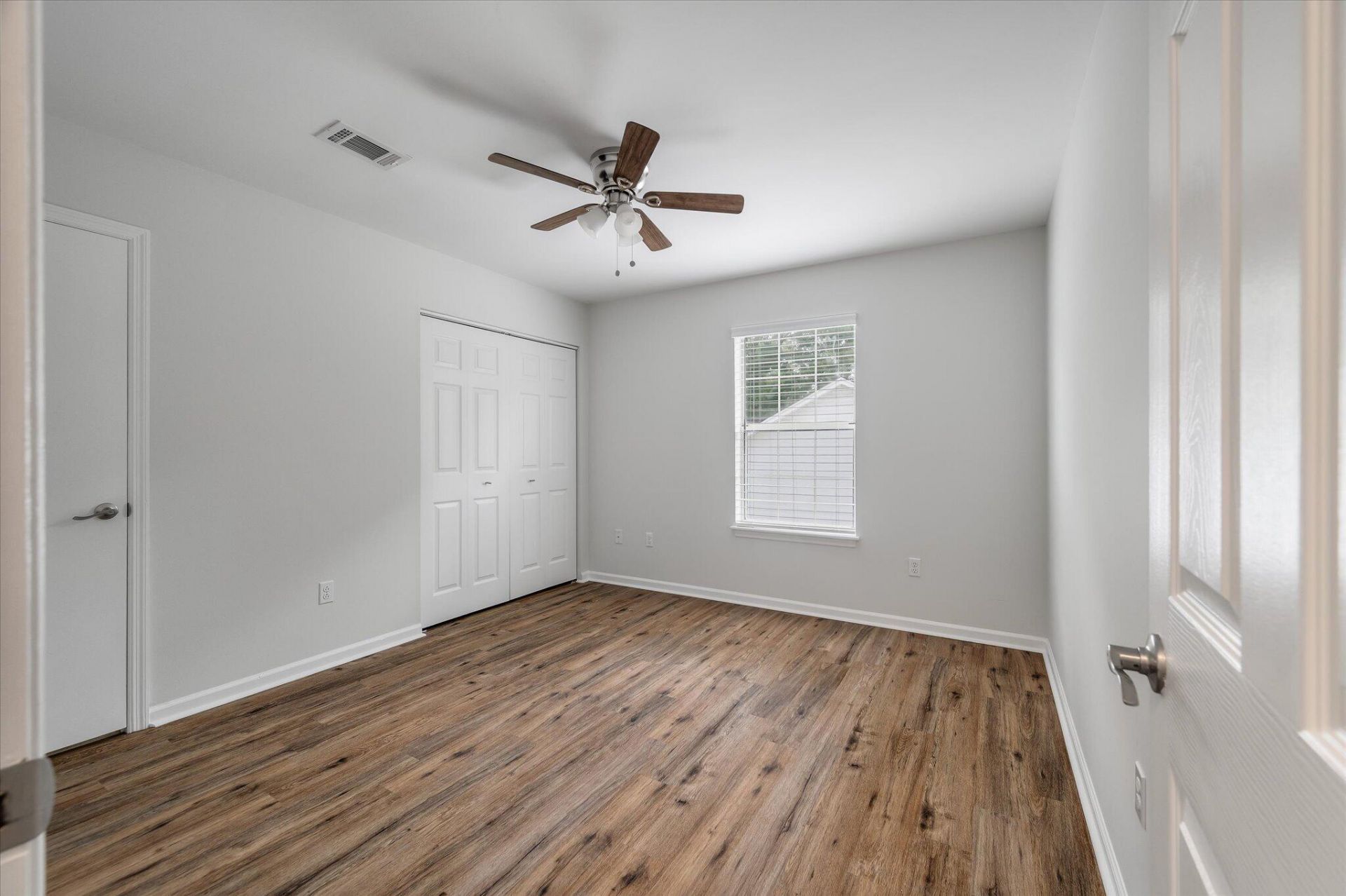 1394 W Point Drive Photo 28