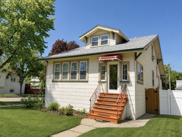 1147 S Grove Avenue , Oak Park, IL 60304