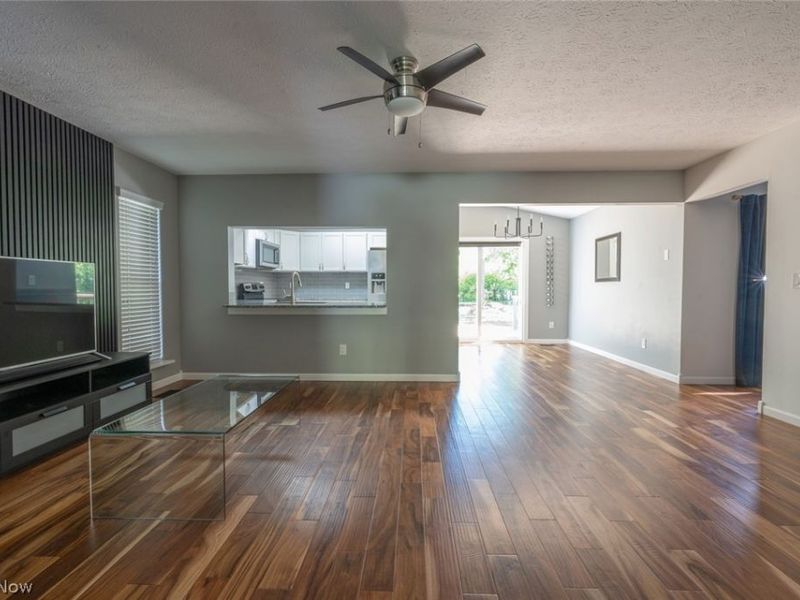 8716 Blossom Drive, Mentor, OH 44060 Photo 11