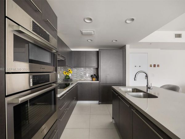 7825 NW 107th Ave, Unit 419, Doral, FL 33178