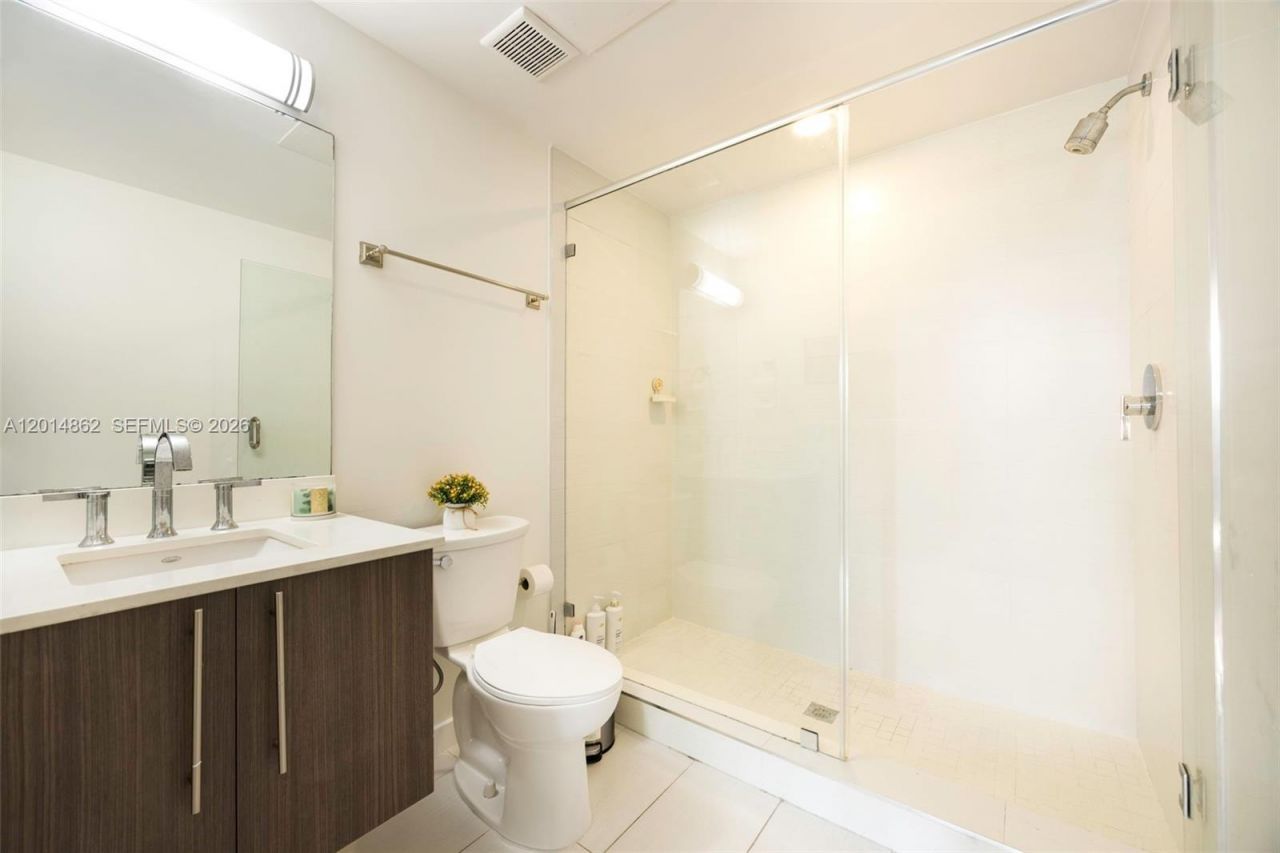 7825 NW 107th Ave, Unit 419, Doral, FL 33178 Photo