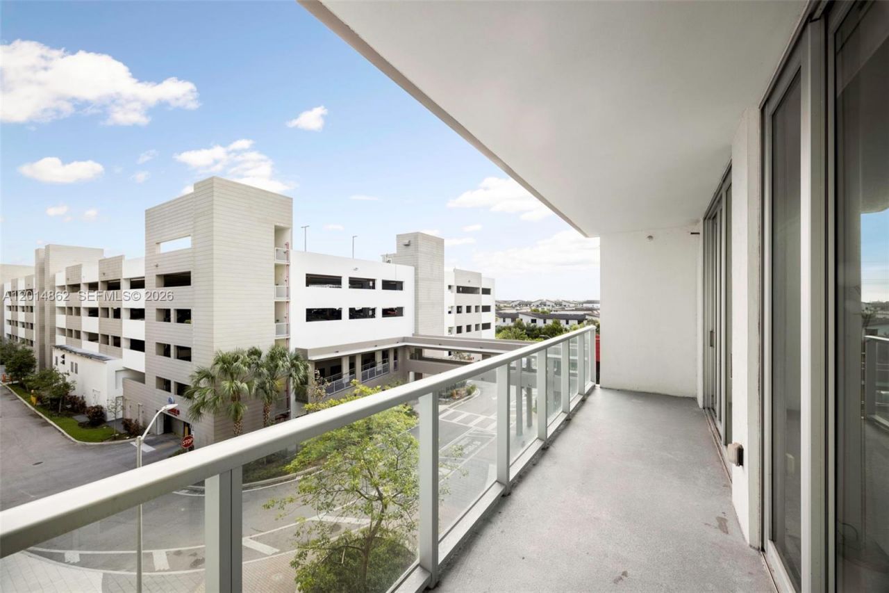 7825 NW 107th Ave, Unit 419, Doral, FL 33178 Photo