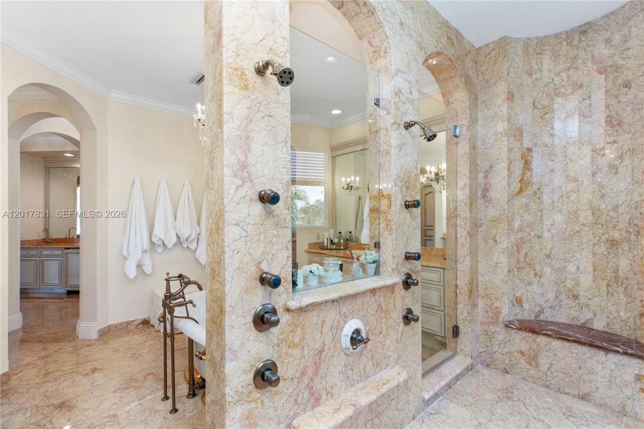 2951 Lake Ridge Ln , Weston, FL 33332 Photo