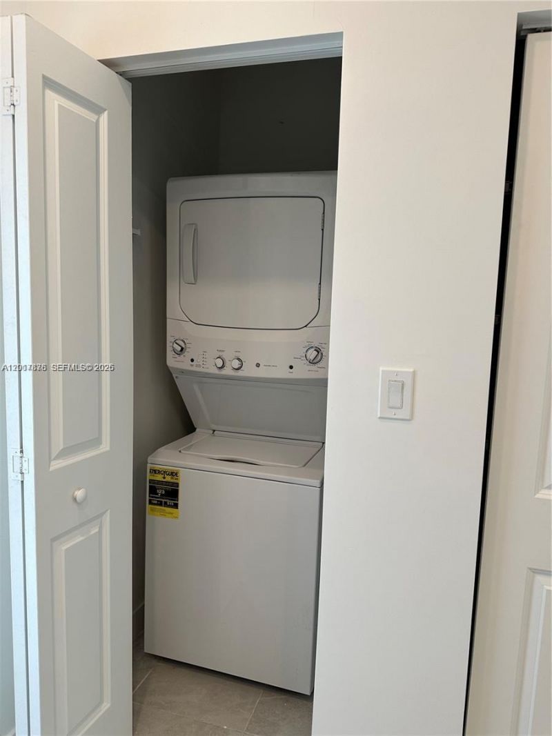 8201 NW 41st St , Unit D-203, Doral, FL 33166 Photo