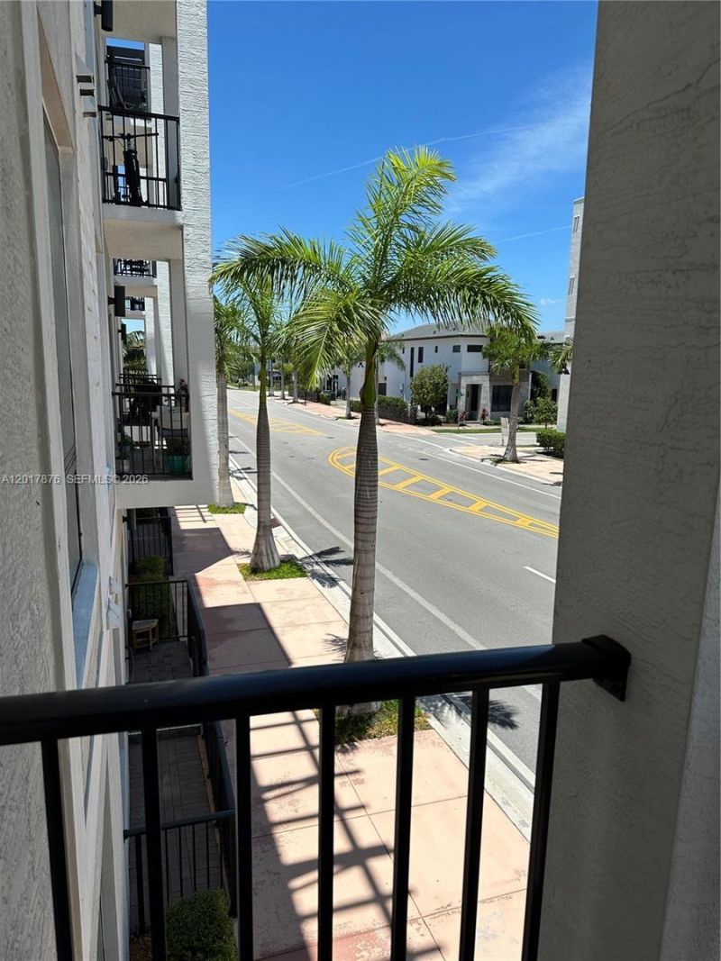 8201 NW 41st St , Unit D-203, Doral, FL 33166 Photo