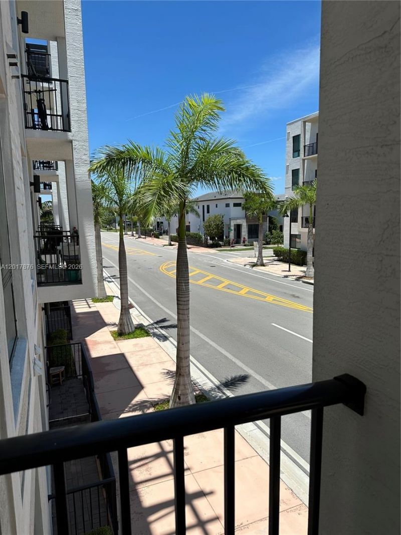 8201 NW 41st St , Unit D-203, Doral, FL 33166 Photo