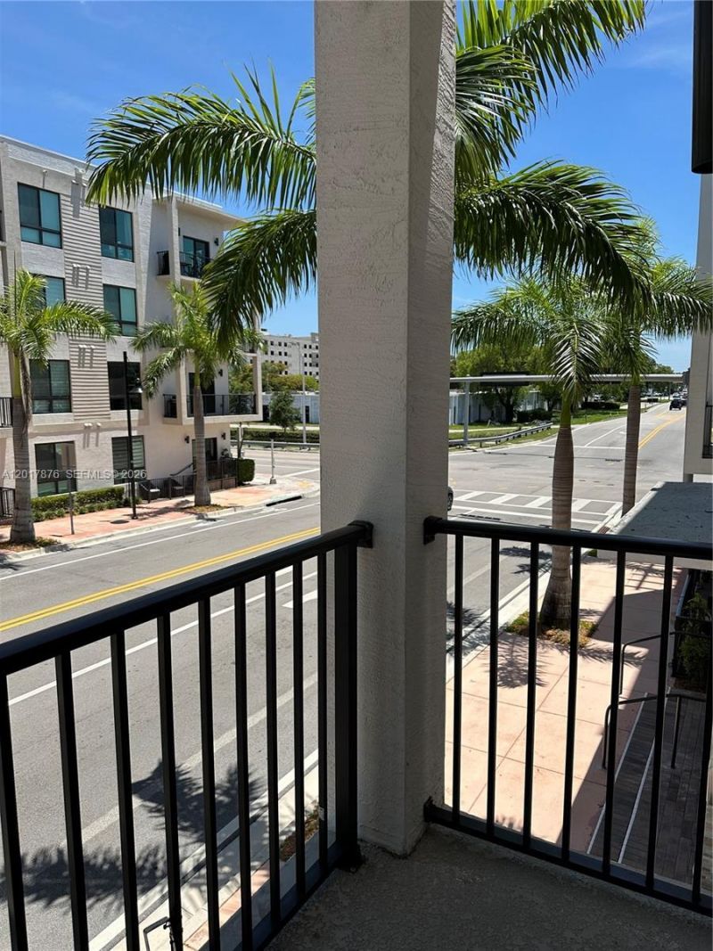 8201 NW 41st St , Unit D-203, Doral, FL 33166 Photo
