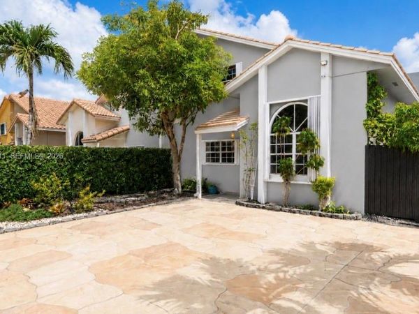 7811 SW 9th Ter, Miami, FL 33144