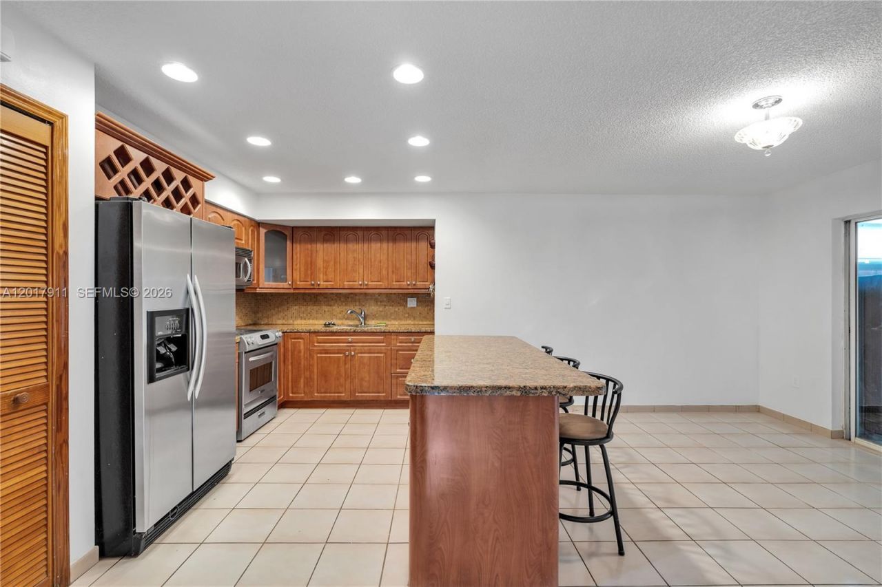 7811 SW 9th Ter, Miami, FL 33144 Photo