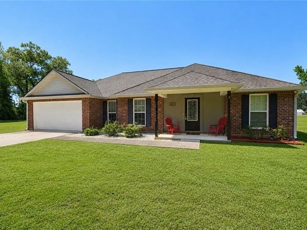 302 WALKER FERRY Road, Pollock, LA 71467