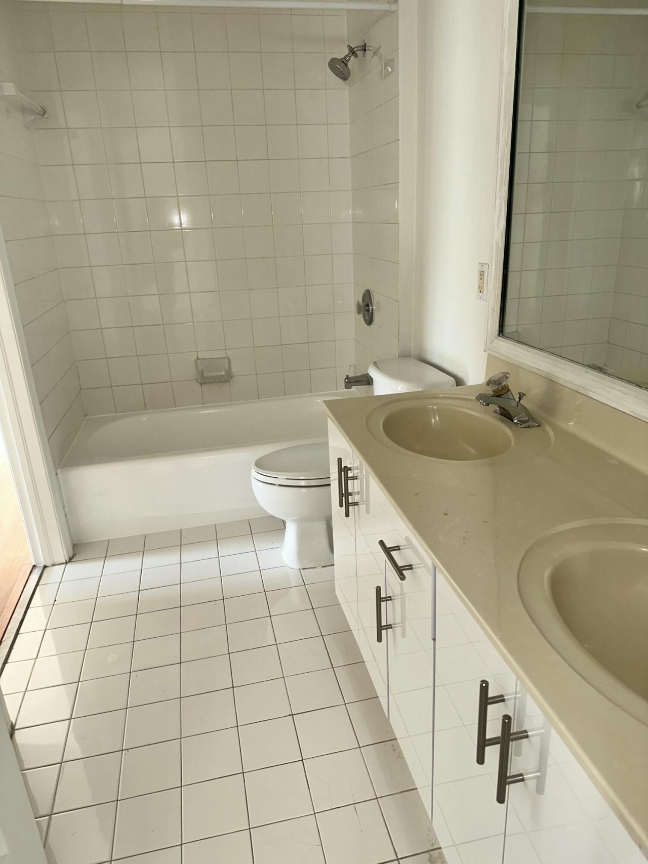 7085 Nova Drive, Unit 320, Davie, FL 33317 Photo