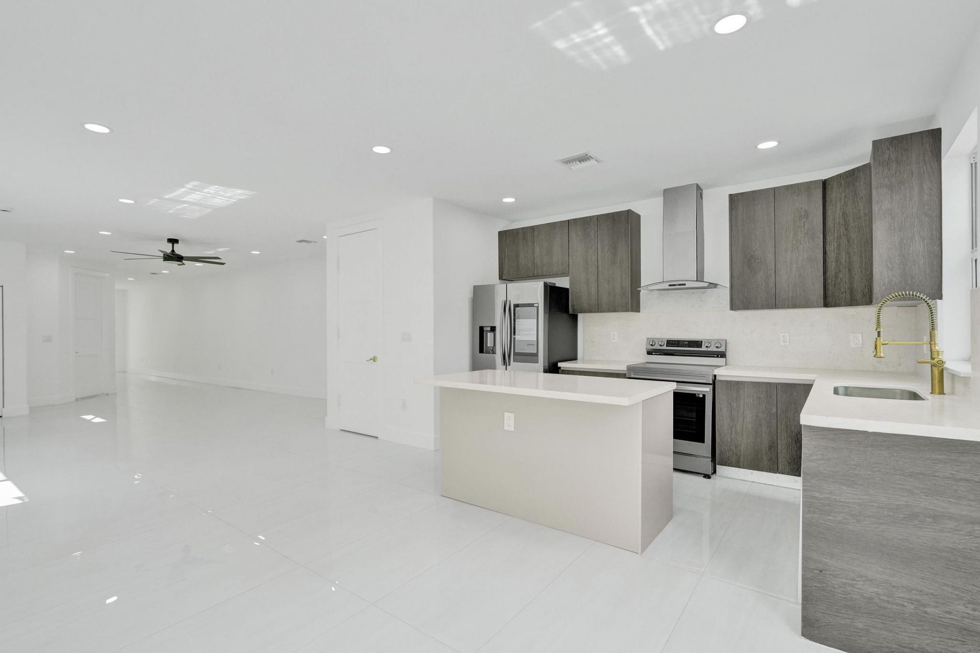 1213 W Las Olas Boulevard, Fort Lauderdale, FL 33312 Photo