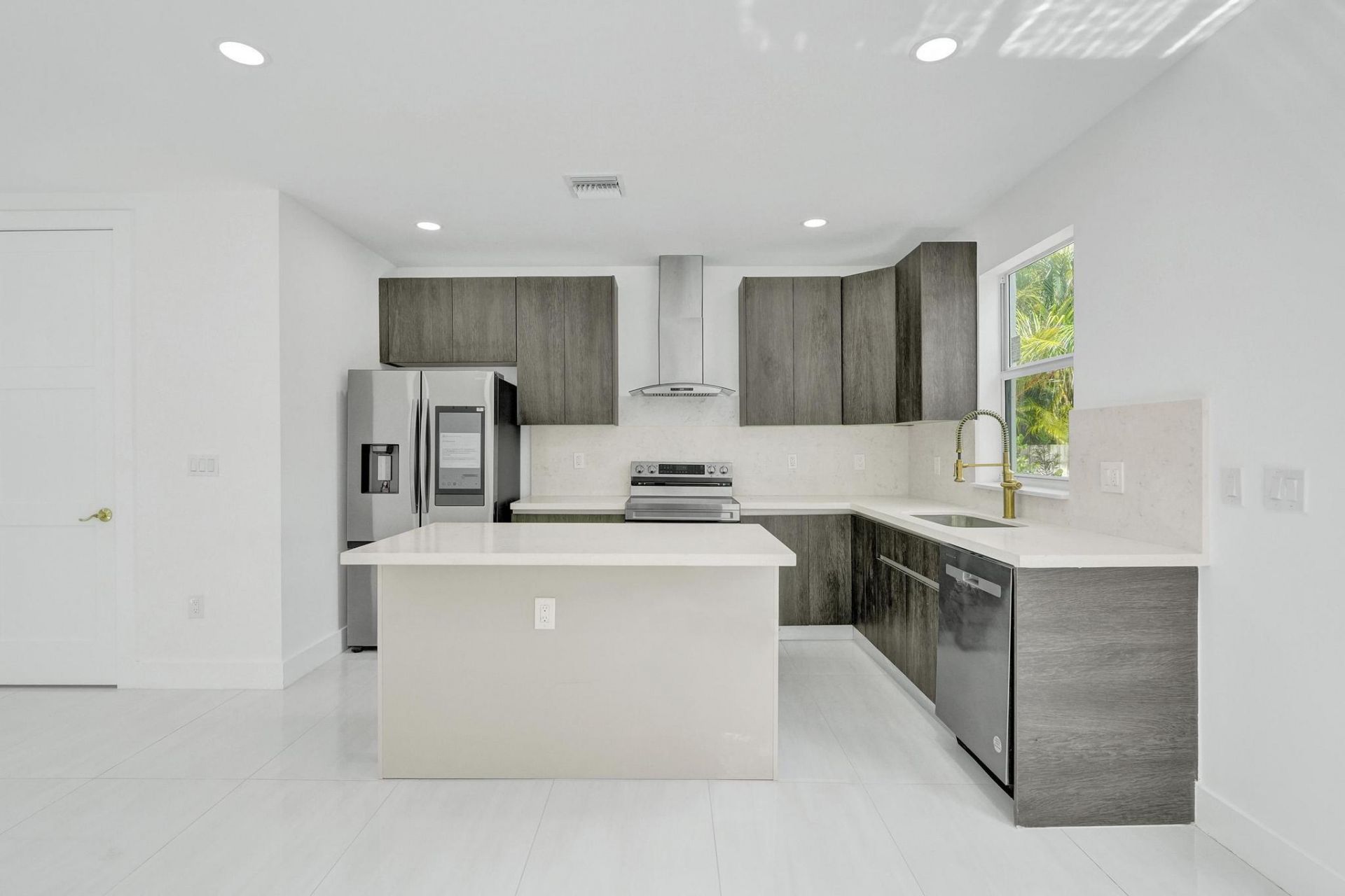 1213 W Las Olas Boulevard, Fort Lauderdale, FL 33312 Photo
