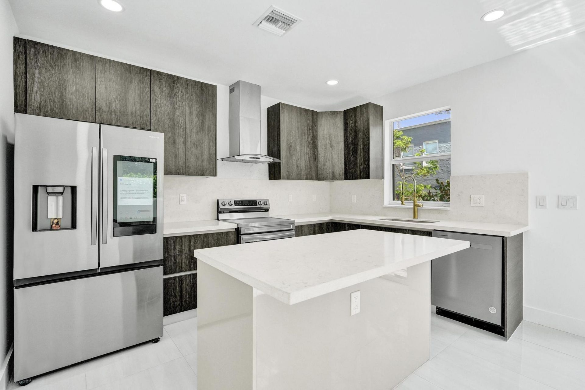1213 W Las Olas Boulevard, Fort Lauderdale, FL 33312 Photo