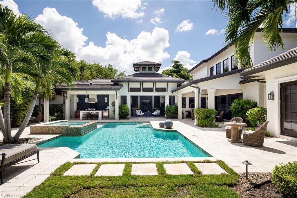 3170 Crayton Rd , Naples, FL 34103 Photo