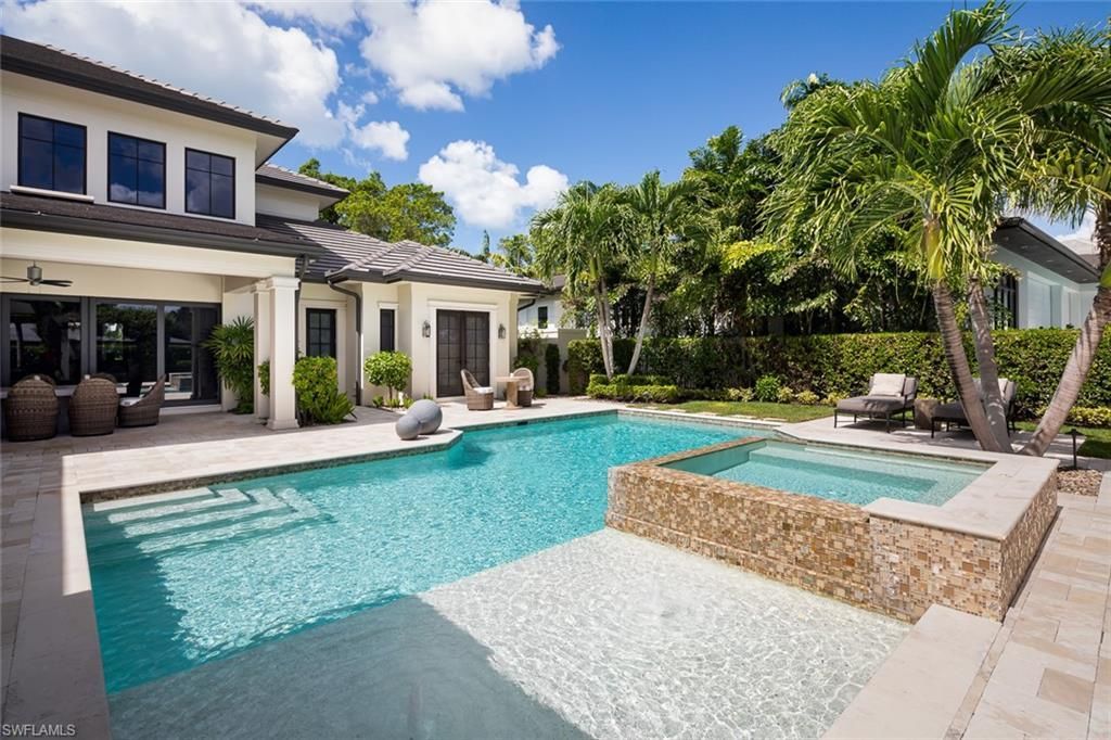 3170 Crayton Rd , Naples, FL 34103 Photo