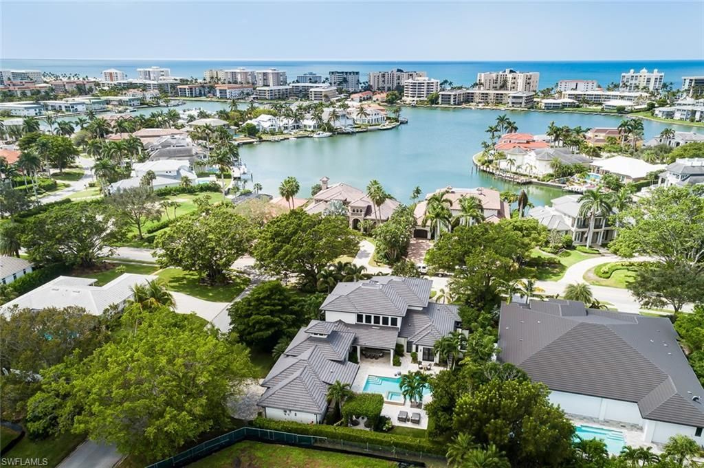 3170 Crayton Rd , Naples, FL 34103 Photo