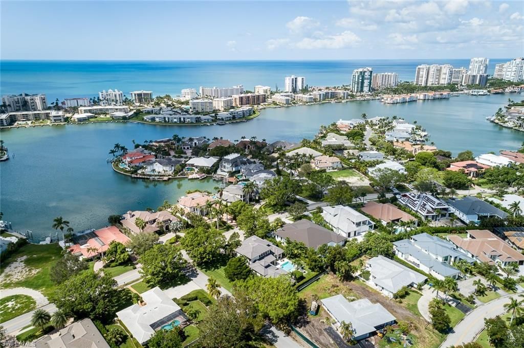 3170 Crayton Rd , Naples, FL 34103 Photo