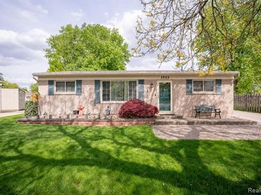 1513 Rustic Ridge Road, CANTON, MI 48188