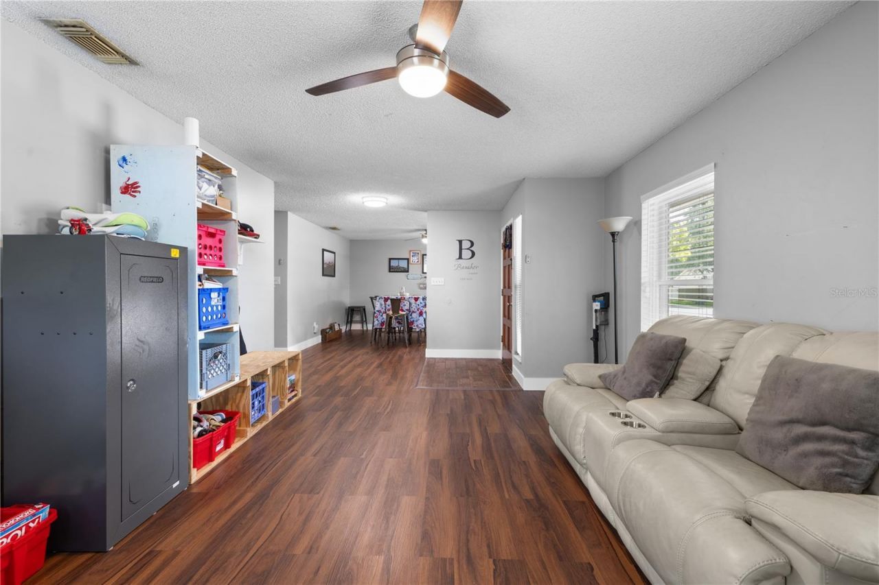 1062 Mckinnon Avenue, Oviedo, FL 32765 Photo
