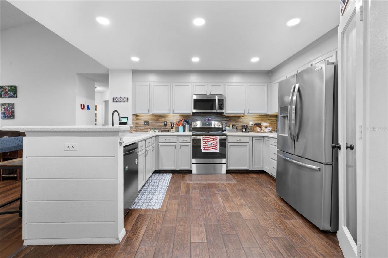 1062 Mckinnon Avenue, Oviedo, FL 32765 Photo