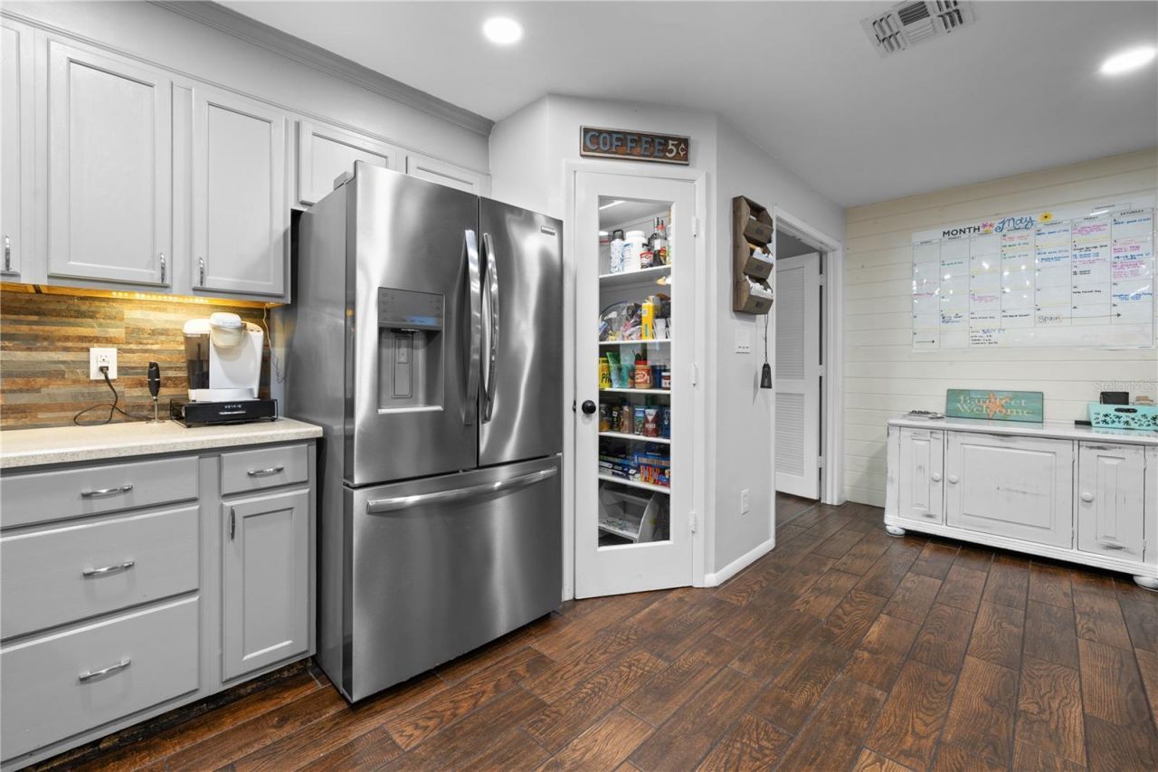1062 Mckinnon Avenue, Oviedo, FL 32765 Photo