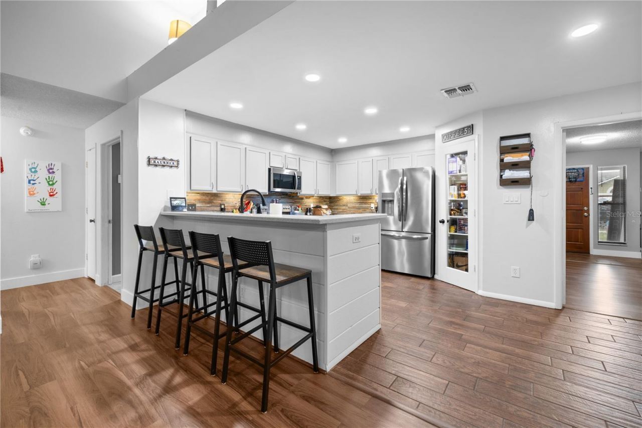 1062 Mckinnon Avenue, Oviedo, FL 32765 Photo